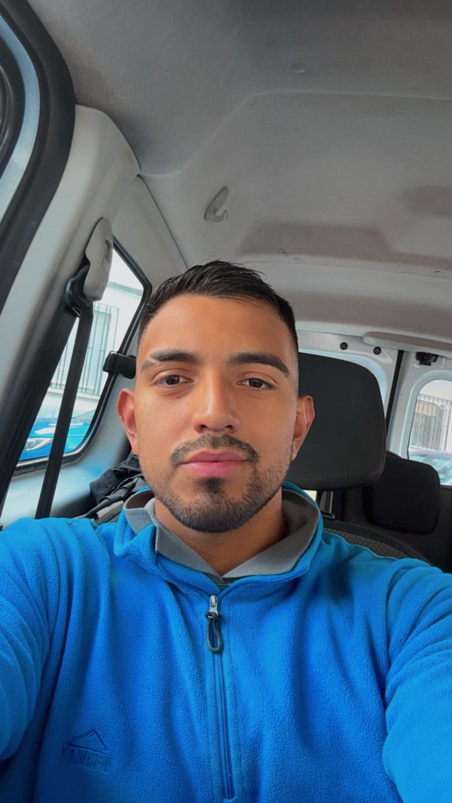 Oliver Calderón tomala
