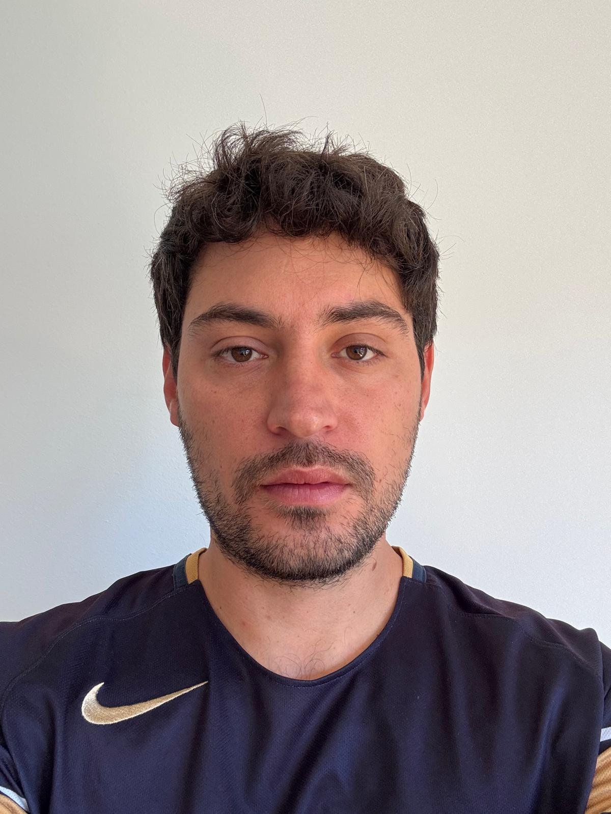 Federico  NIE: Z2211543Y Lo Sterzo