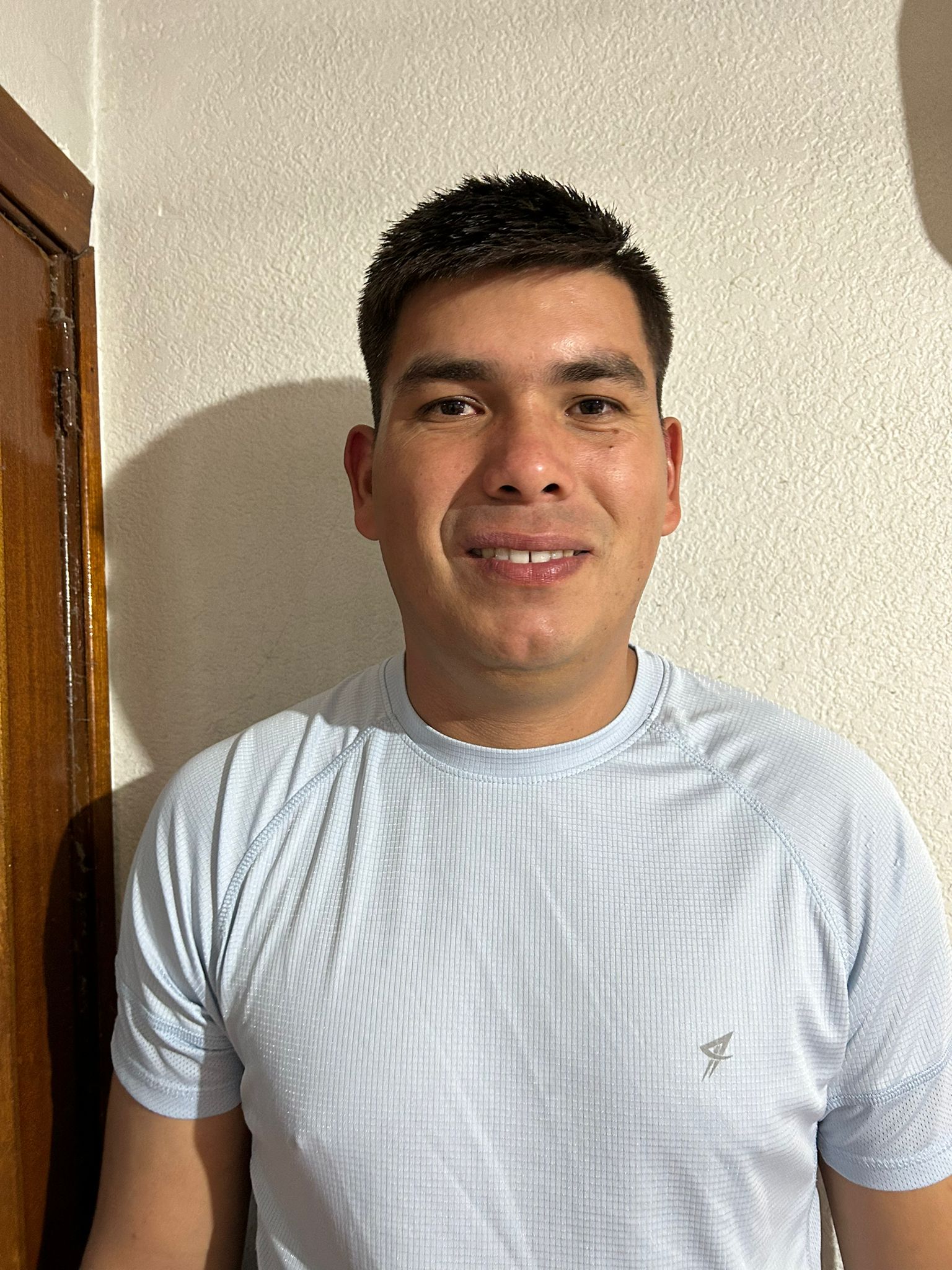 CESAR ROJAS