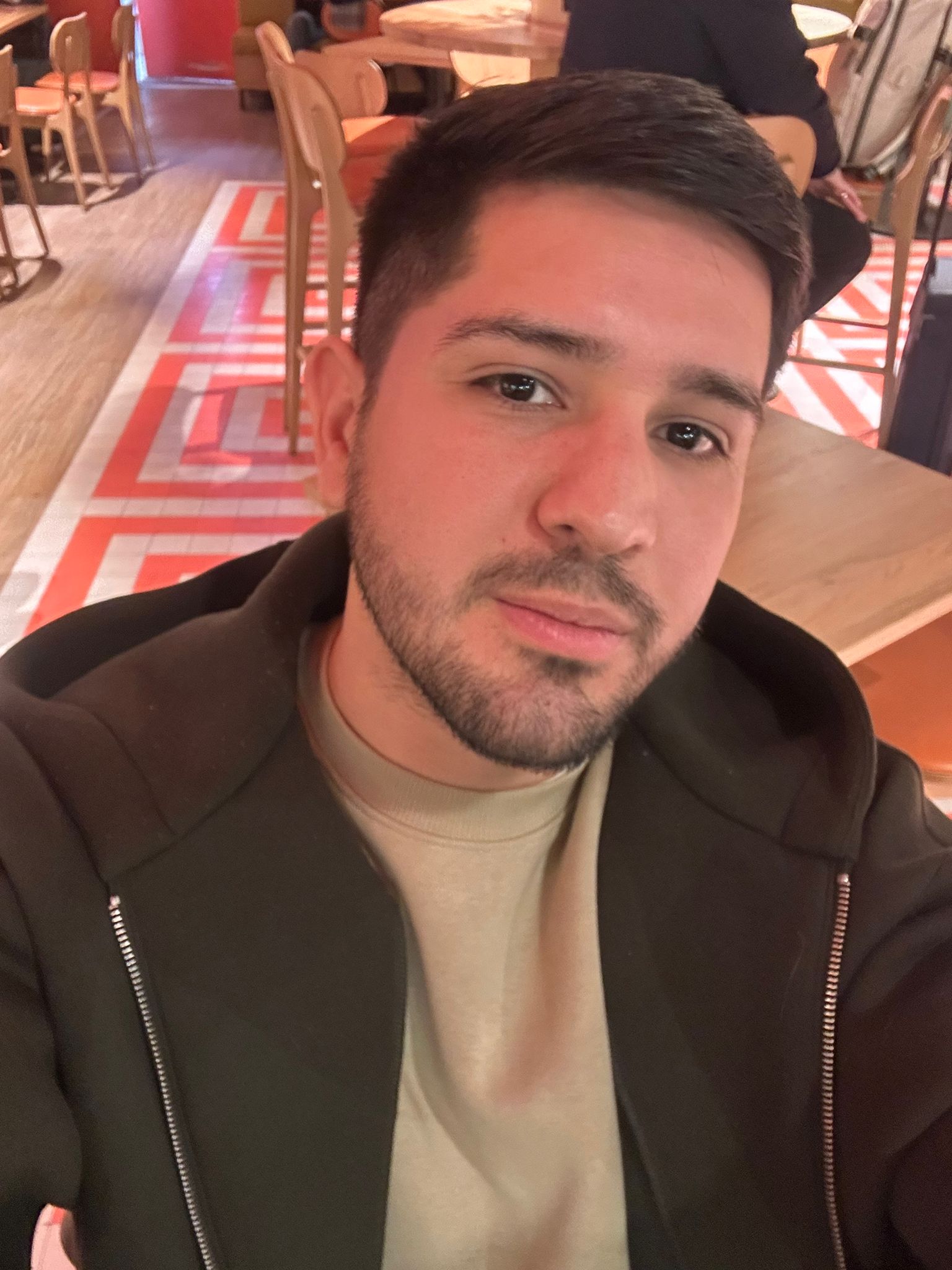 Néstor Gomez